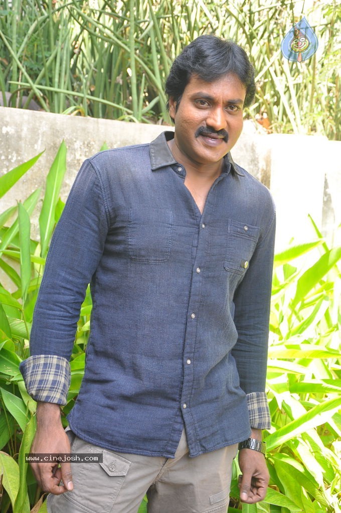 Sunil Stills - 12 / 49 photos