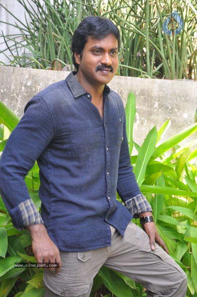 Sunil Stills - 13 / 49 photos