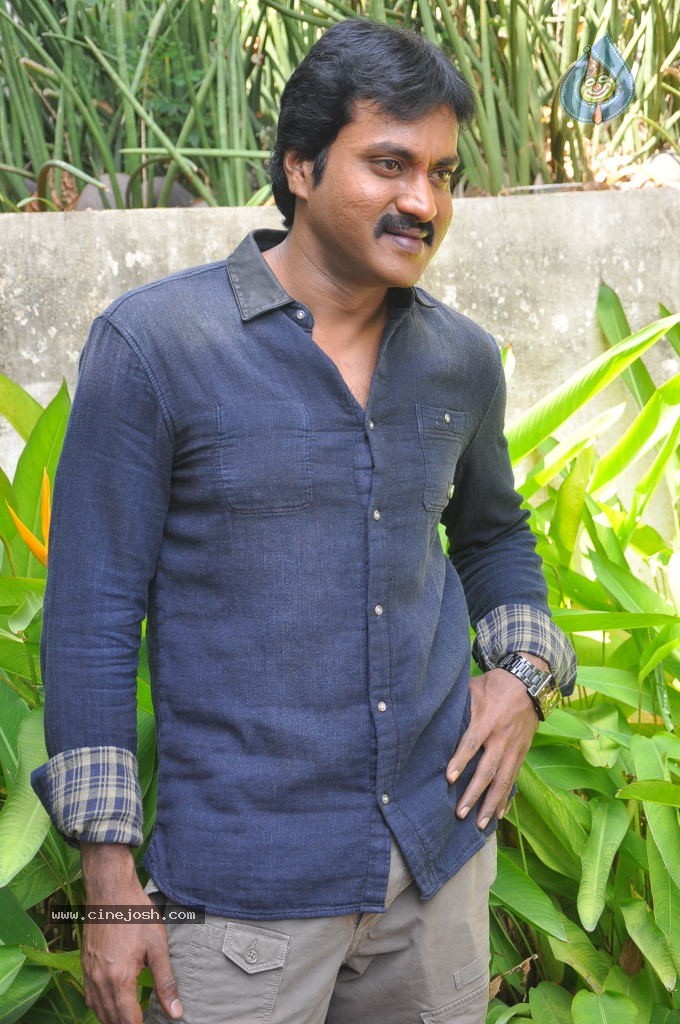 Sunil Stills - 14 / 49 photos