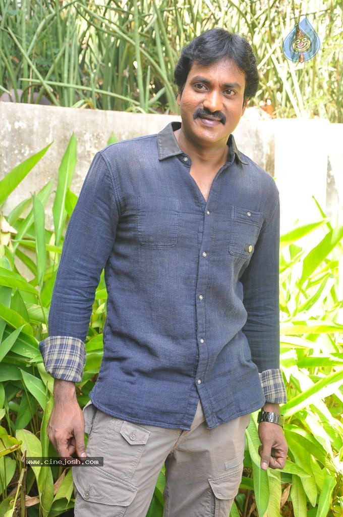 Sunil Stills - 15 / 49 photos