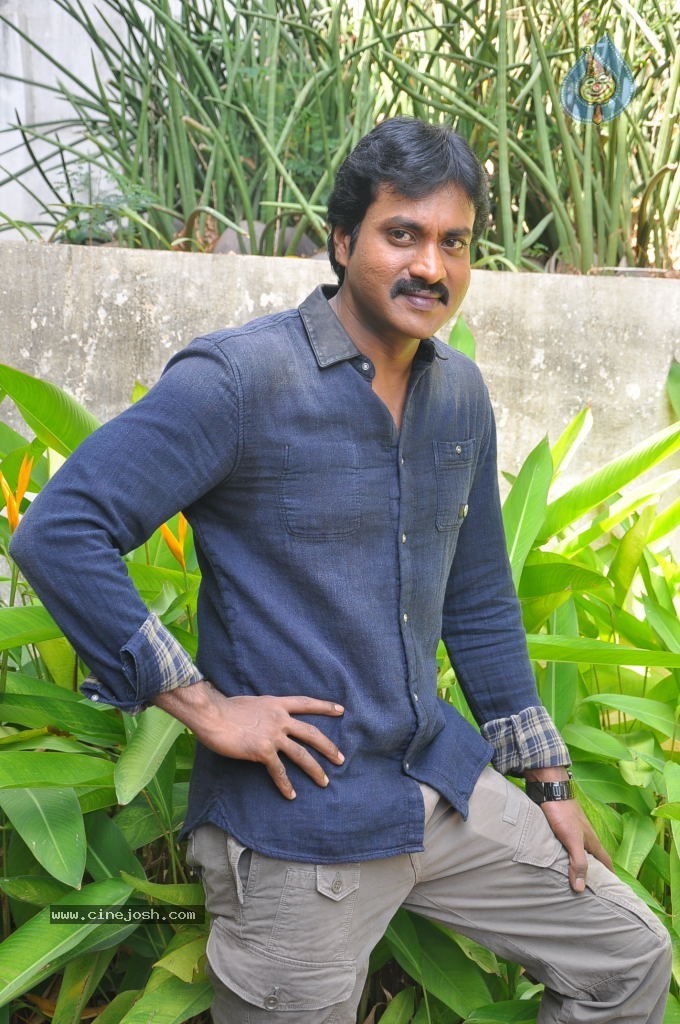 Sunil Stills - 19 / 49 photos