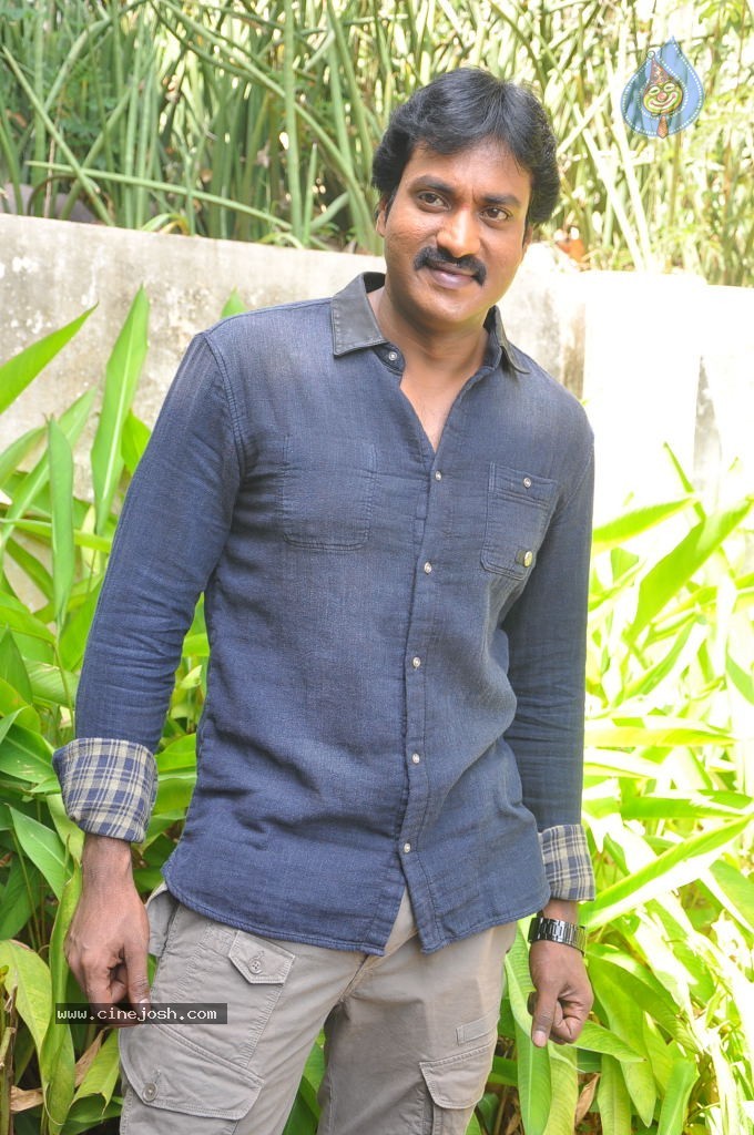 Sunil Stills - 22 / 49 photos