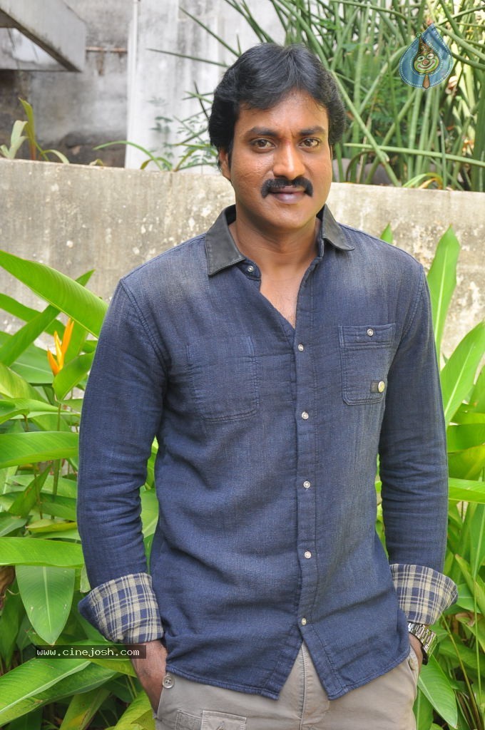 Sunil Stills - 24 / 49 photos