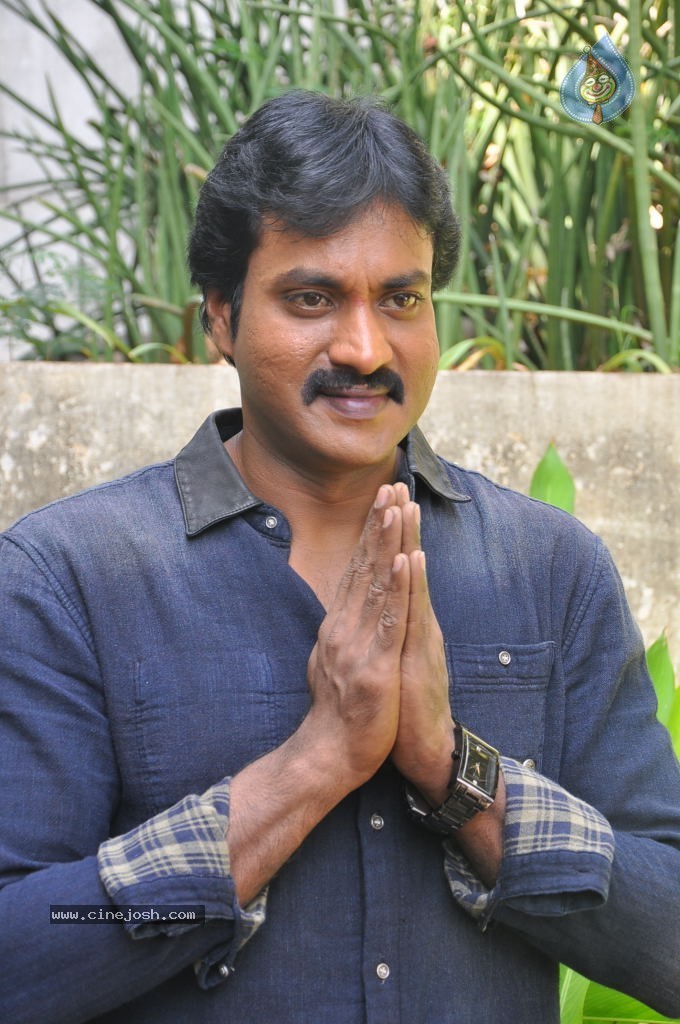 Sunil Stills - 36 / 49 photos