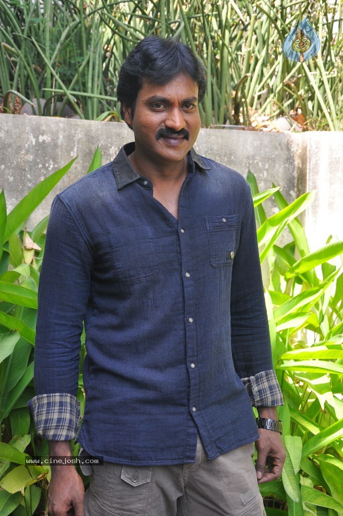 Sunil Stills - 38 / 49 photos