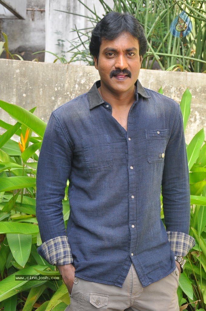 Sunil Stills - 42 / 49 photos