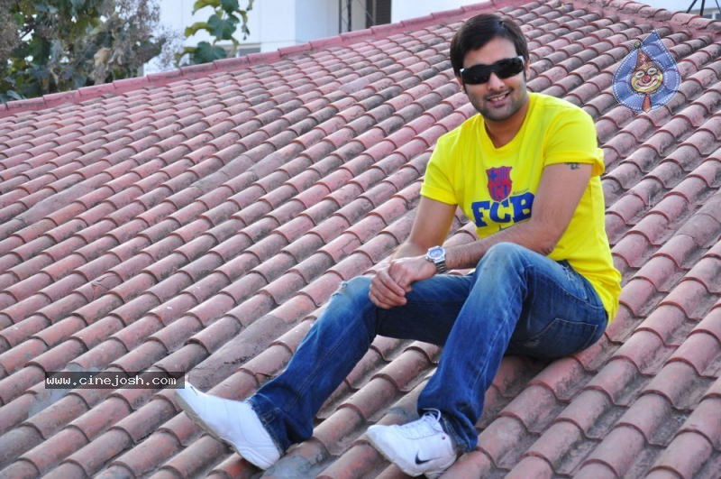 Tarun New Stills - 34 / 52 photos