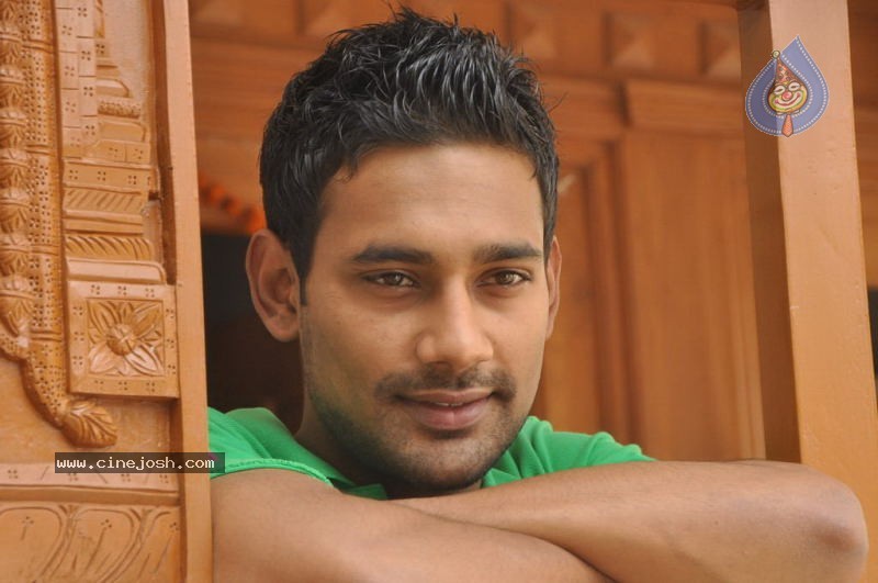 Varun Sandesh Solo Stills - 28 / 55 photos