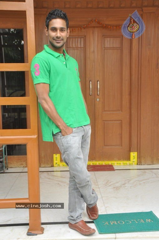 Varun Sandesh Solo Stills - 48 / 55 photos