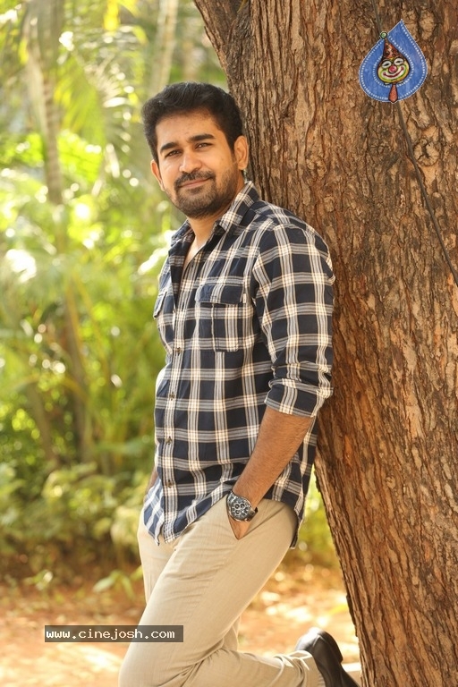 Vijay Antony Gallery - 9 / 12 photos