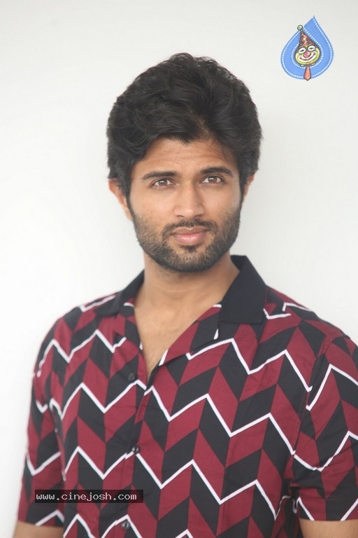 Vijay Devarakonda Stills - 20 / 21 photos