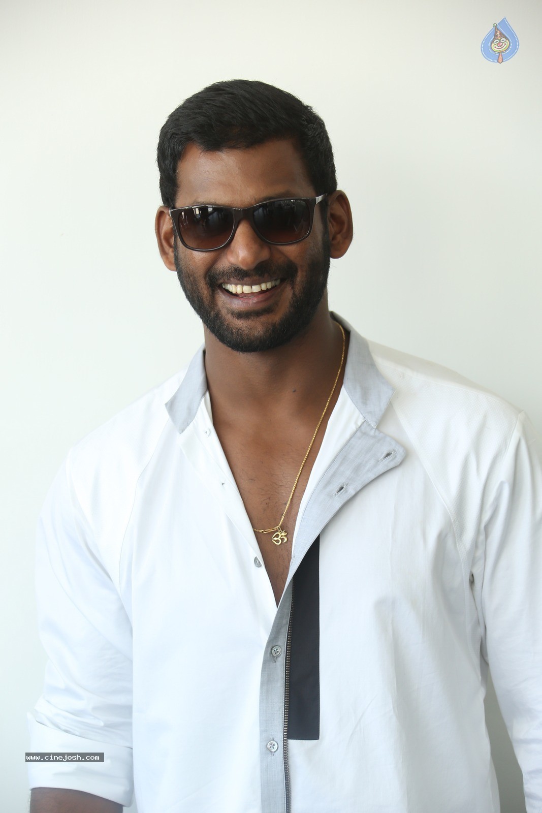 Vishal New Photos - 5 / 26 photos