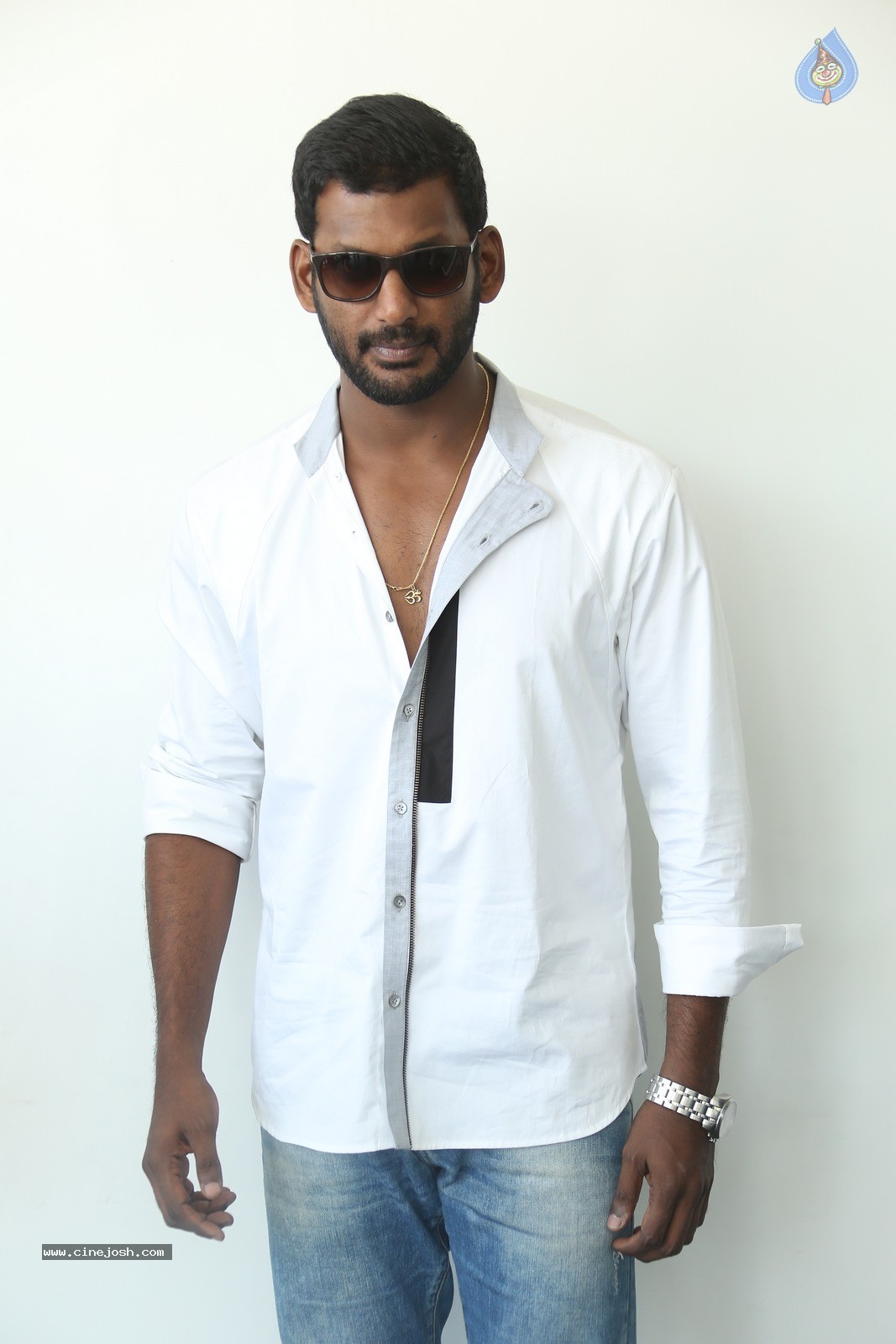 Vishal New Photos - 6 / 26 photos