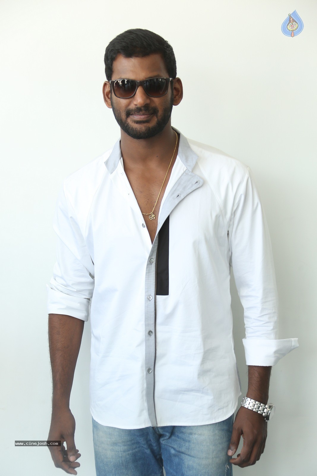 Vishal New Photos - 16 / 26 photos