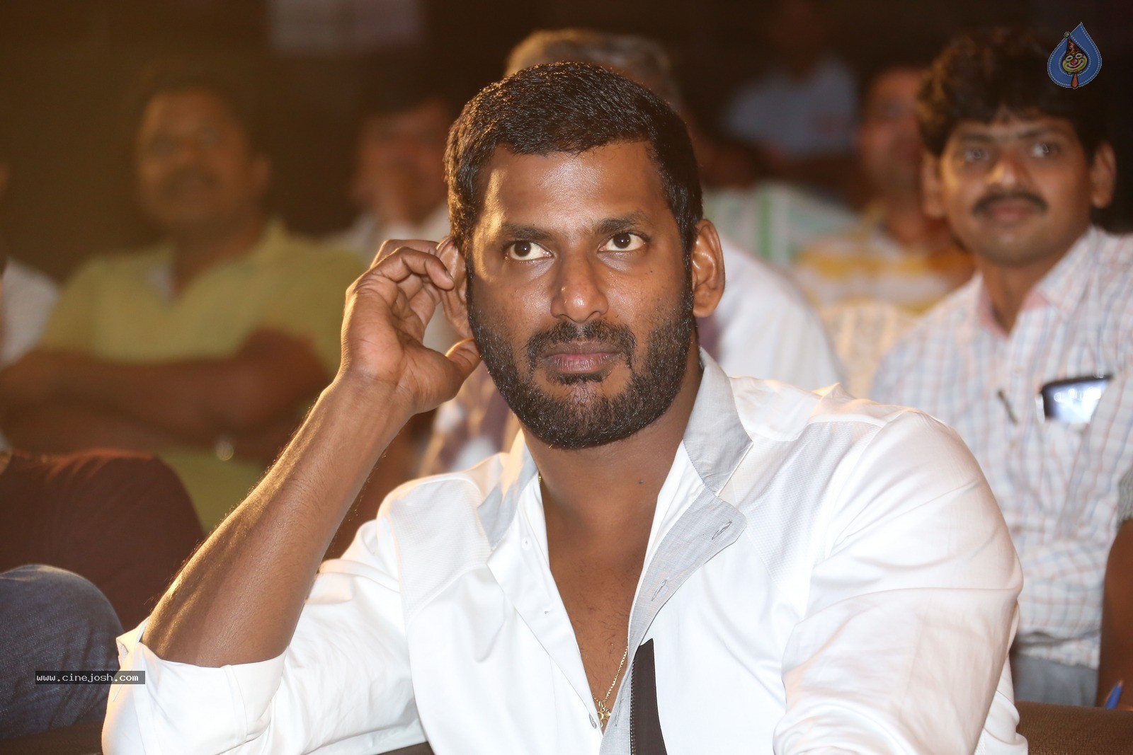 Vishal New Photos - 25 / 26 photos