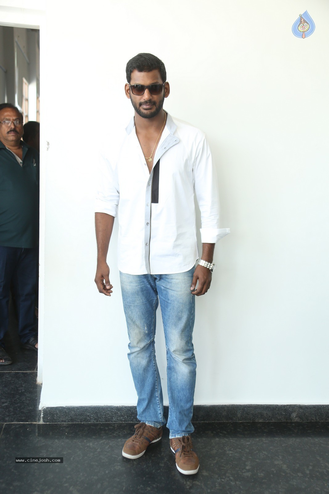 Vishal New Photos - 26 / 26 photos