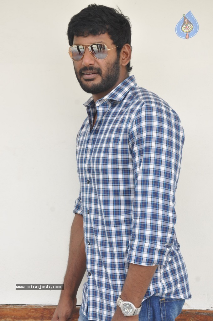 Vishal New Stills - 3 / 36 photos