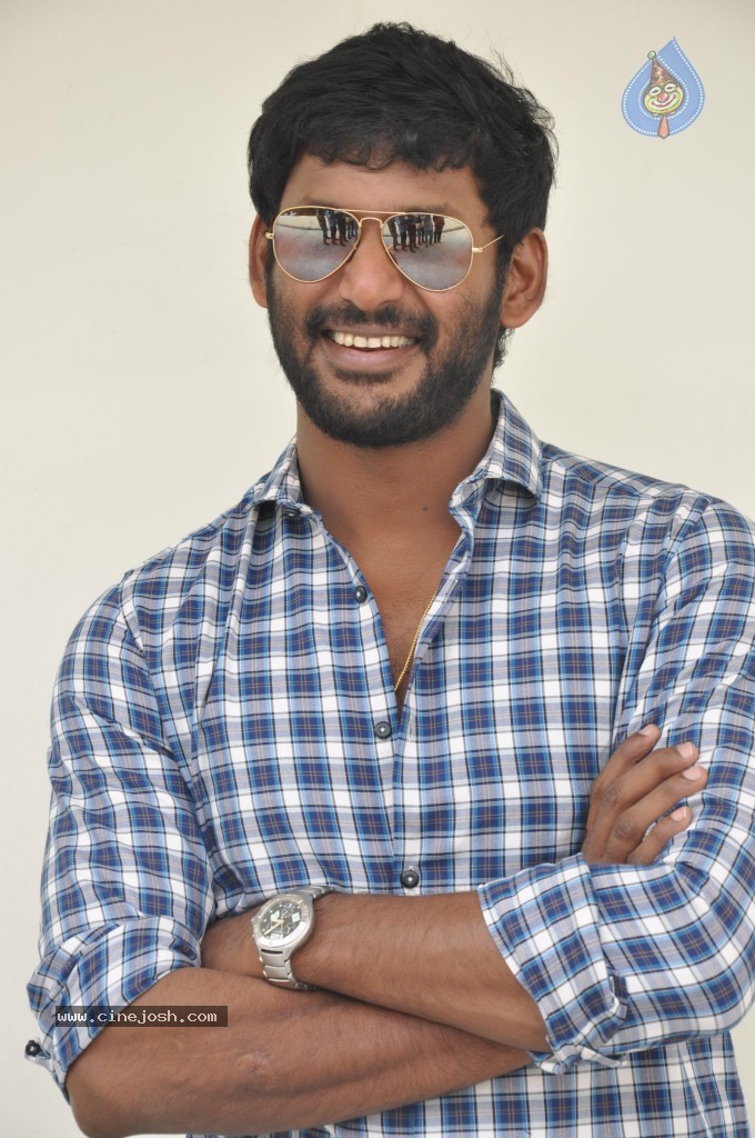 Vishal New Stills - 13 / 36 photos