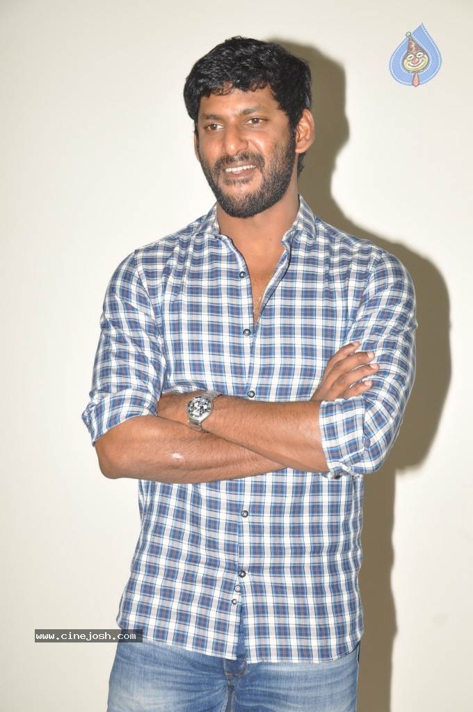 Vishal New Stills - 15 / 36 photos