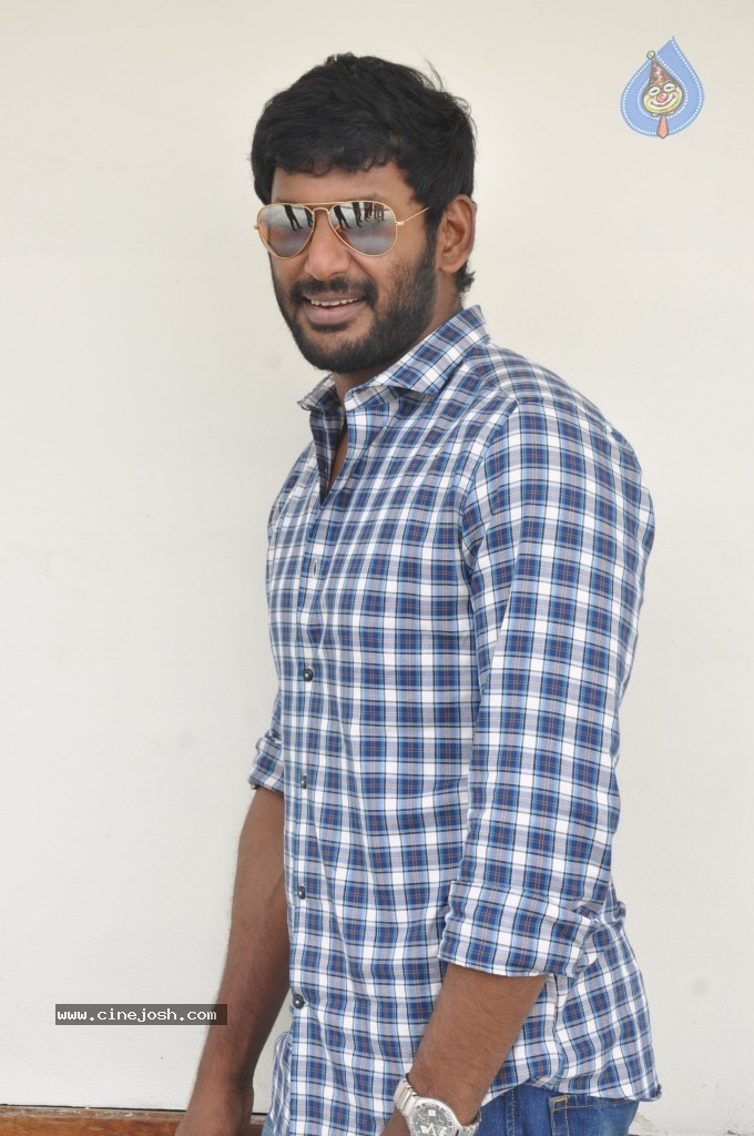 Vishal New Stills - 20 / 36 photos