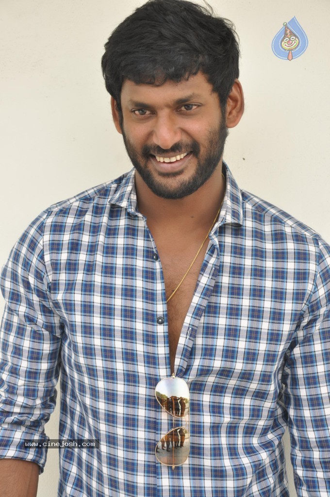 Vishal New Stills - 21 / 36 photos