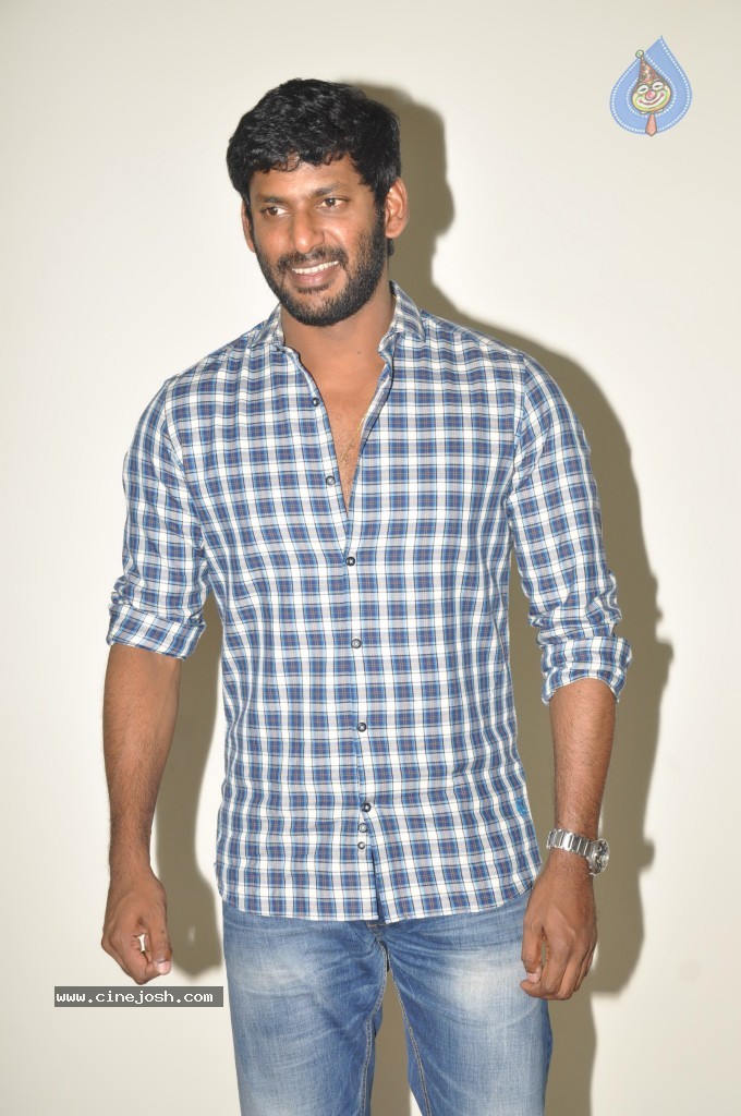 Vishal New Stills - 27 / 36 photos