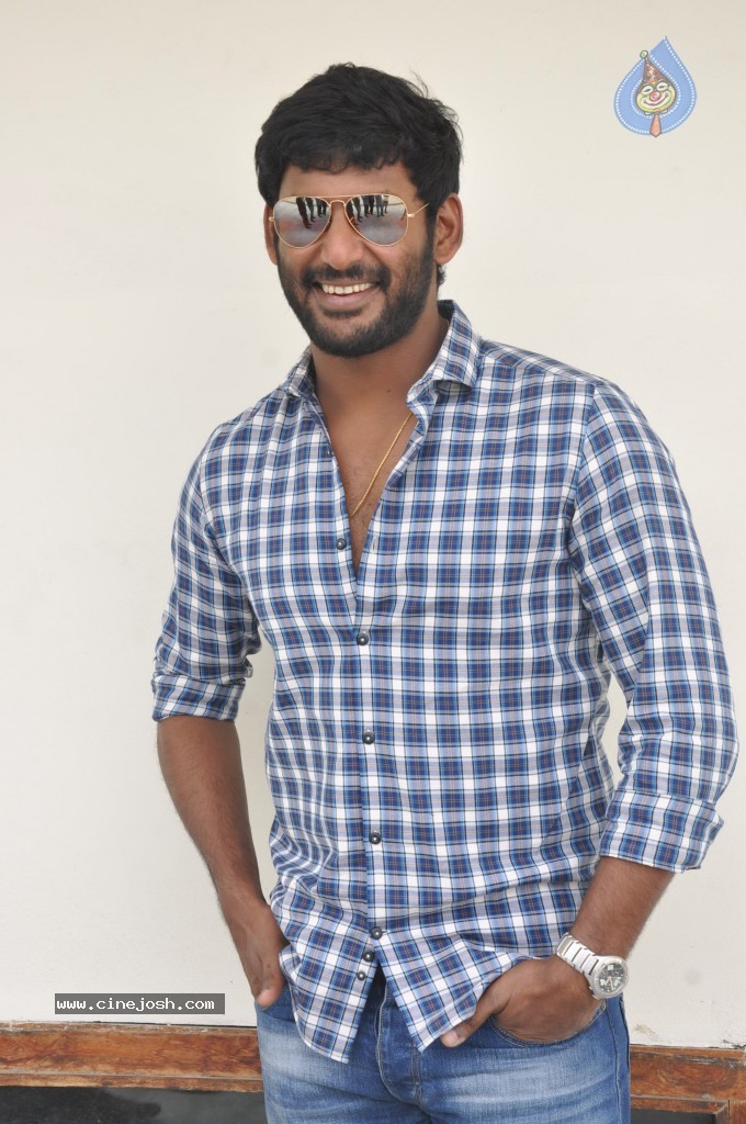 Vishal New Stills - 28 / 36 photos