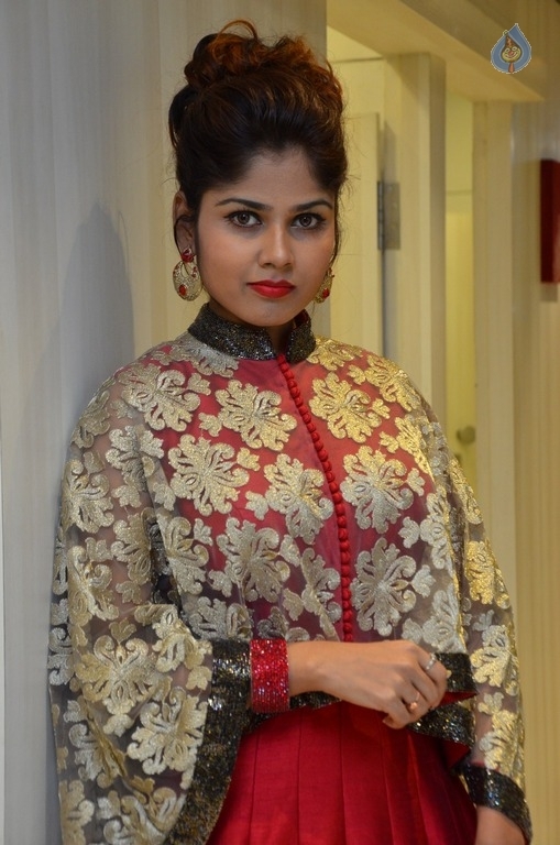 Aanya Latest Gallery - 18 / 32 photos