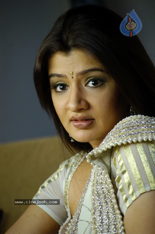 Aarthi Agarwal New Gallery - 22 / 97 photos