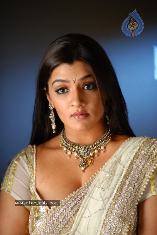 Aarthi Agarwal New Gallery - 34 / 97 photos