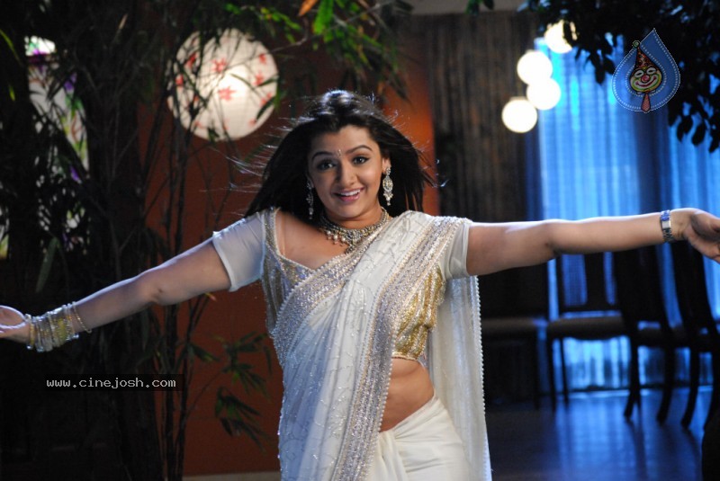 Aarthi Agarwal New Gallery - 39 / 97 photos