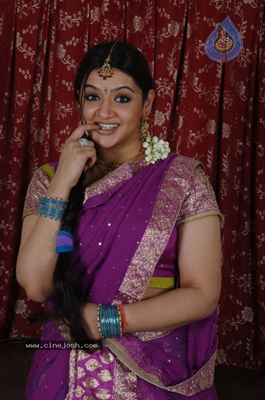 Aarthi Agarwal New Photo Gallery - 32 / 69 photos