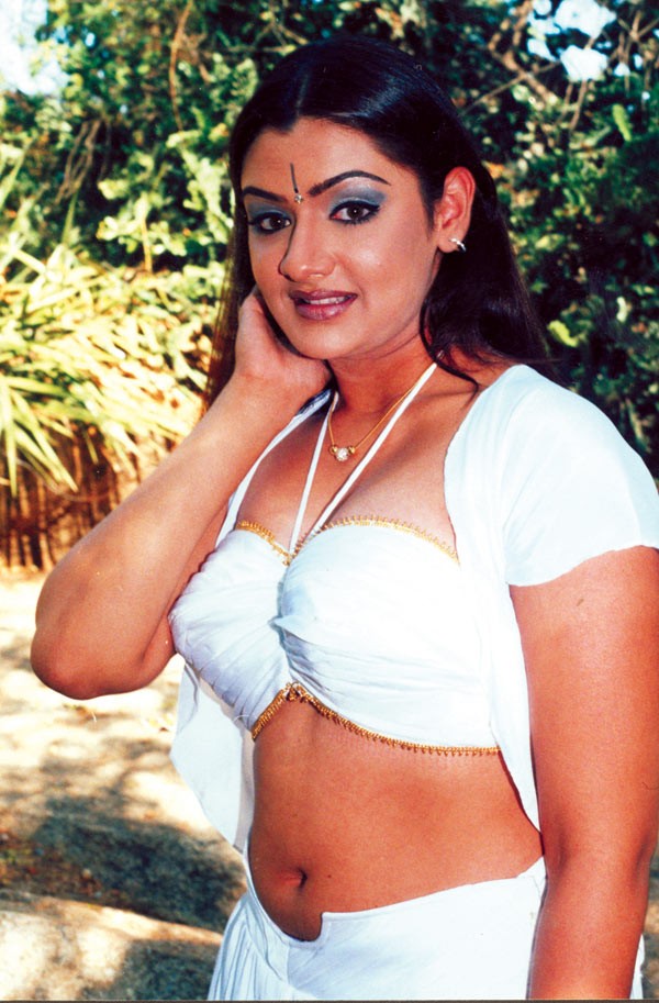 Aarthi Agarwal - 31 / 48 photos