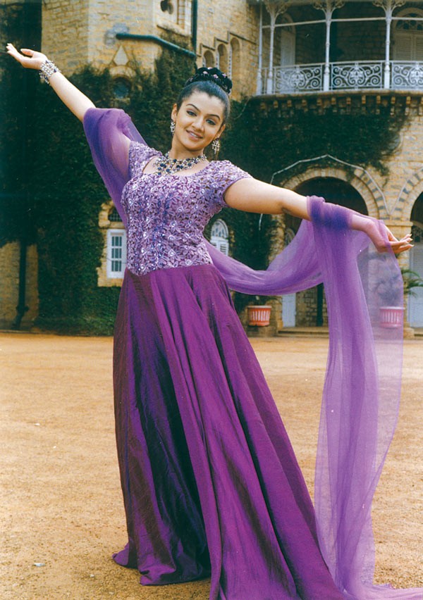 Aarthi Agarwal - 36 / 48 photos