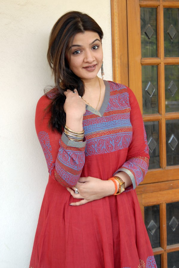 Aarthi Agarwal - 38 / 48 photos