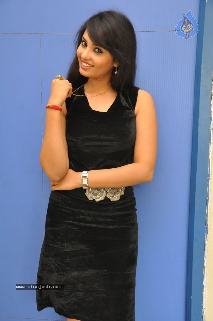 Aarushi Latest Pics - 69 / 102 photos