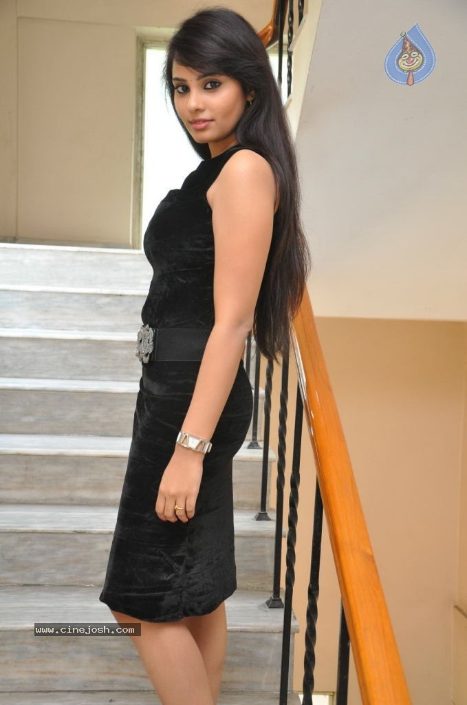 Aarushi Latest Pics - 73 / 102 photos