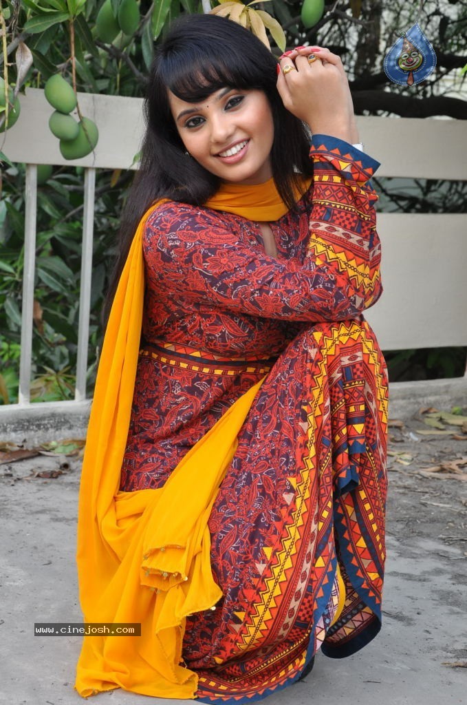 Aarushi Latest Stills - 36 / 89 photos