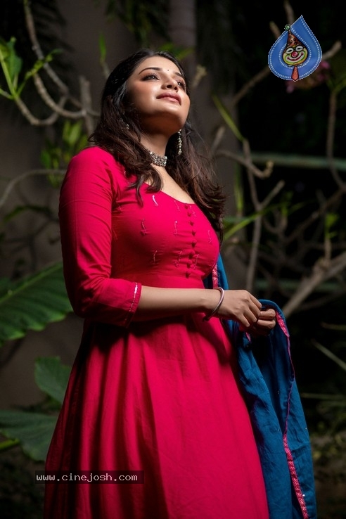 Actress Aathmika Stills - 2 / 5 photos