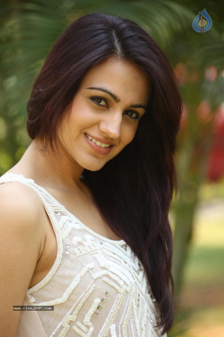 Actress Aksha Stills - 1 / 59 photos