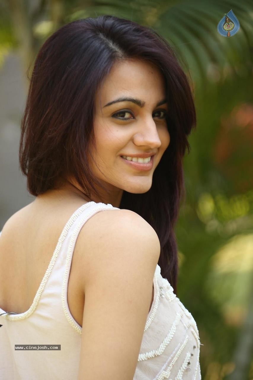 Actress Aksha Stills - 35 / 59 photos