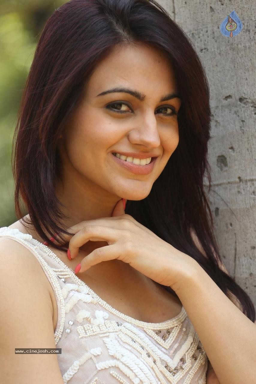 Actress Aksha Stills - 52 / 59 photos