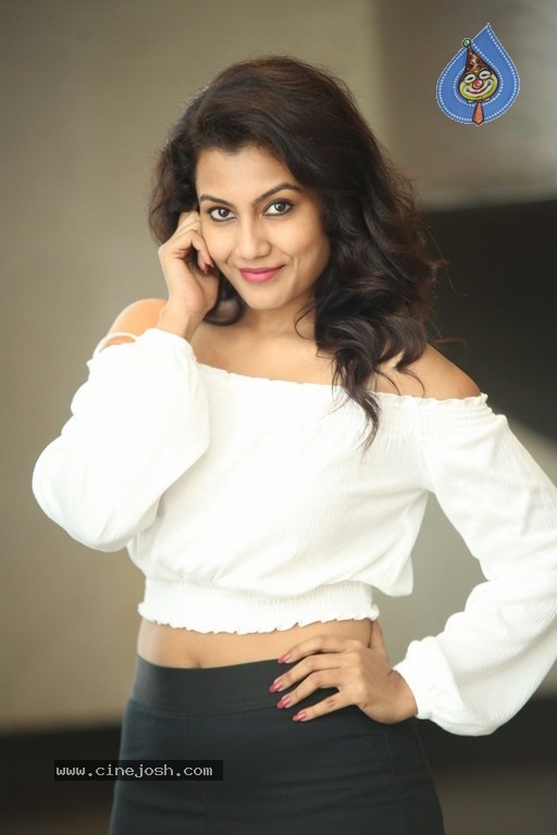 Actress Chandana Photos - 25 / 60 photos