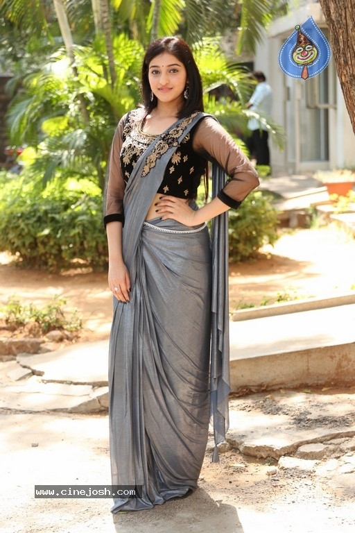 Actress Mouryani Pics - 19 / 21 photos