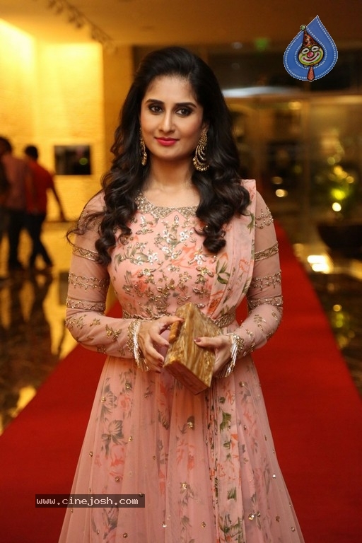 Actress Shamili Photos - 5 / 20 photos