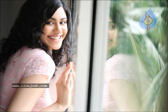 Adah Sharma Gallery - 5 / 9 photos