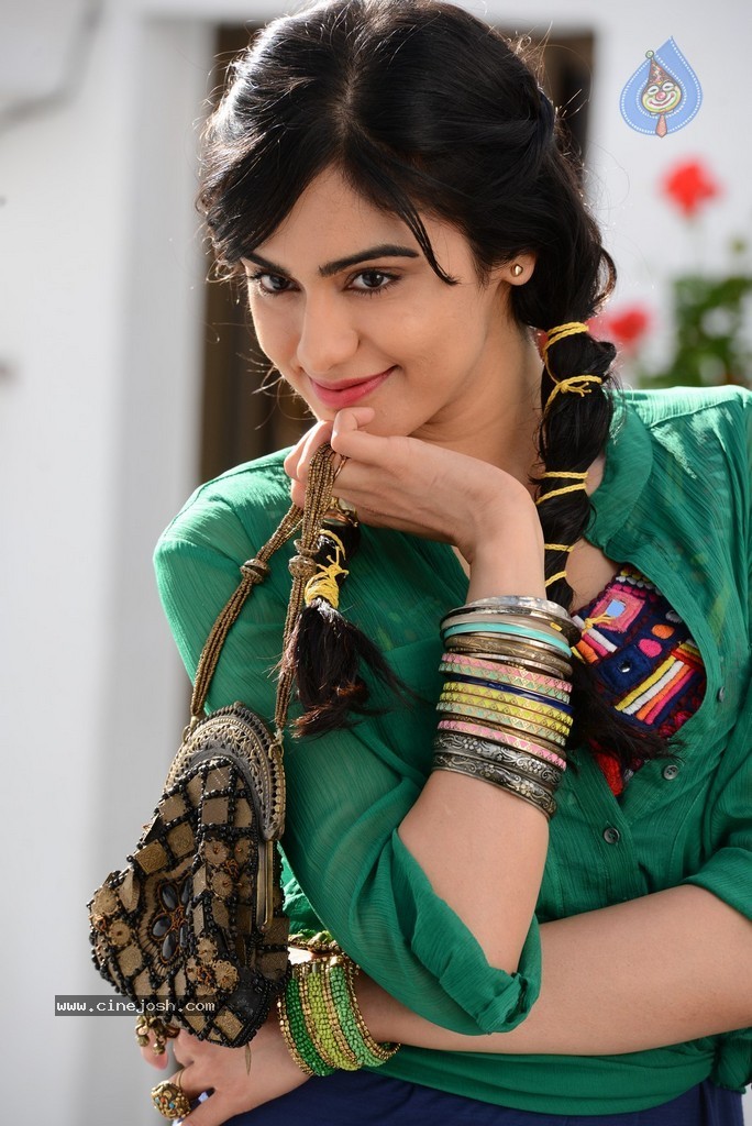 Adah Sharma Gallery - 10 / 50 photos