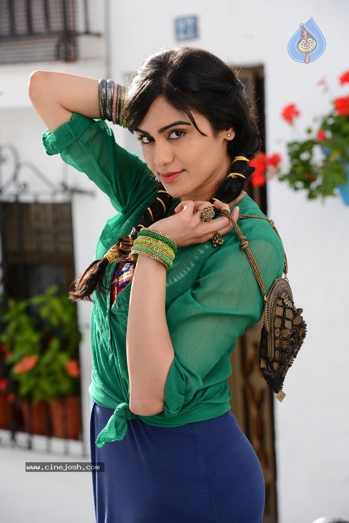 Adah Sharma Gallery - 21 / 50 photos