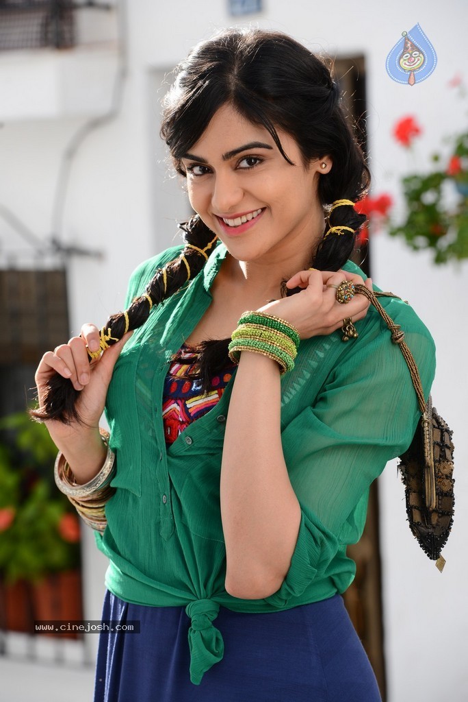 Adah Sharma Gallery - 43 / 50 photos