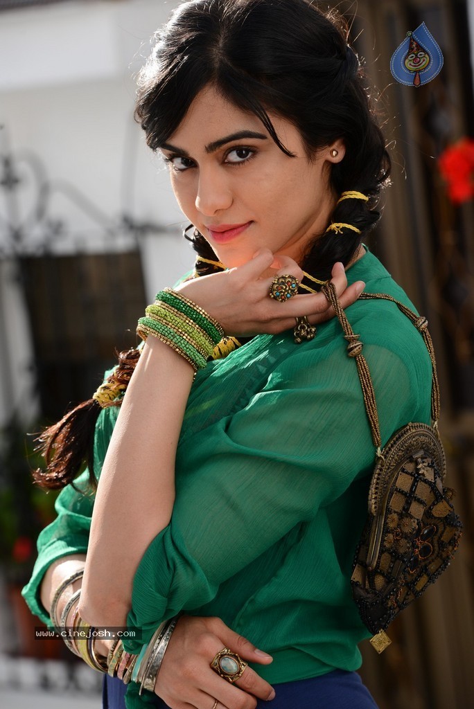 Adah Sharma Gallery - 47 / 50 photos